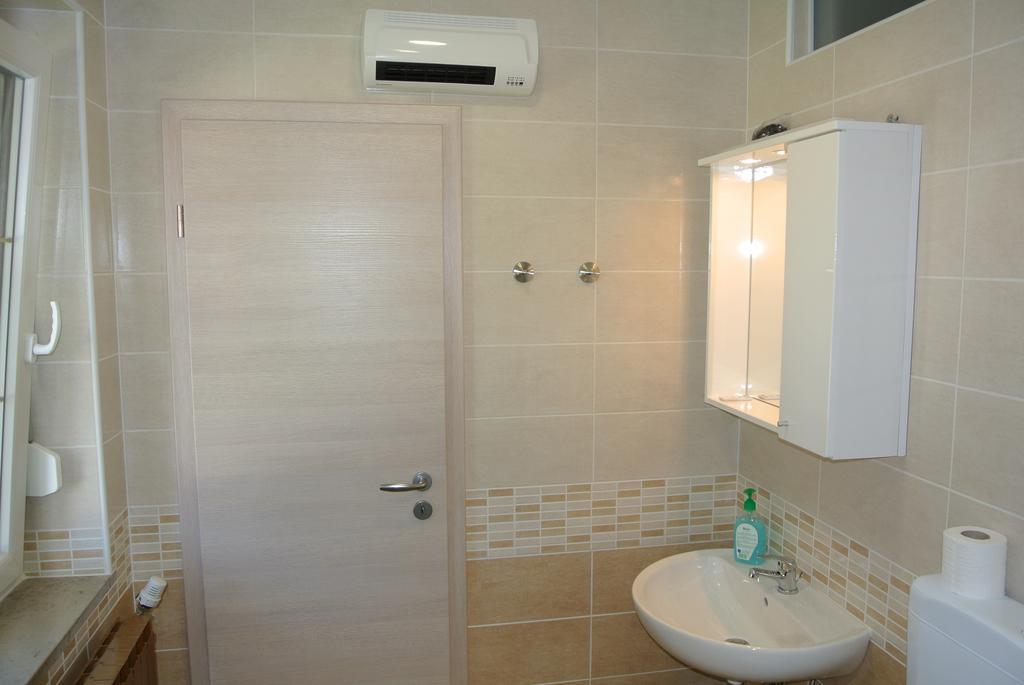 Apartmaji Nika Izola Exterior photo